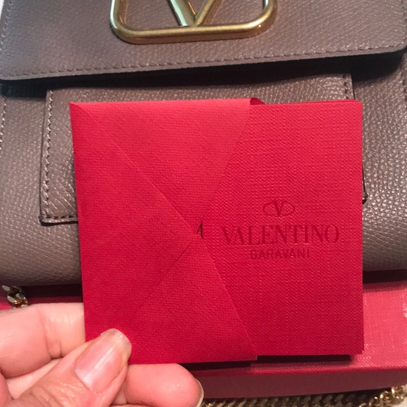 Authentic Valentino crossbody bag with chain - Picture 6 of 9